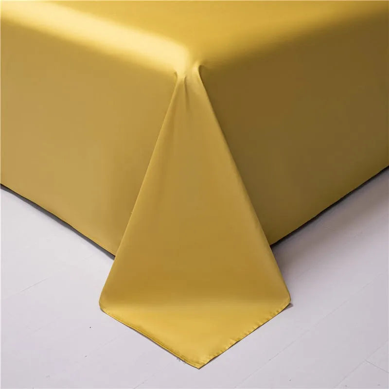 Sunny yellow reverse side of the sky blue duvet cover displayed in smooth Egyptian cotton fabric – NESLLA SKY-BLUE YELLOW – L&B