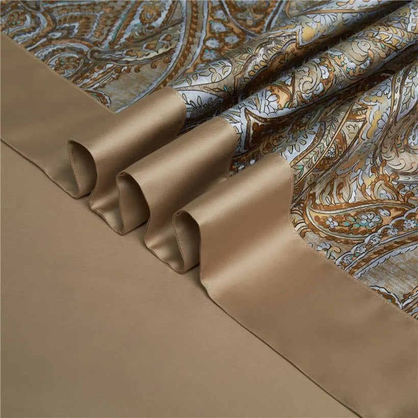 Close-up of 1000TC Egyptian cotton baroque pattern and pleated gold border, ZLIKAN – L&B