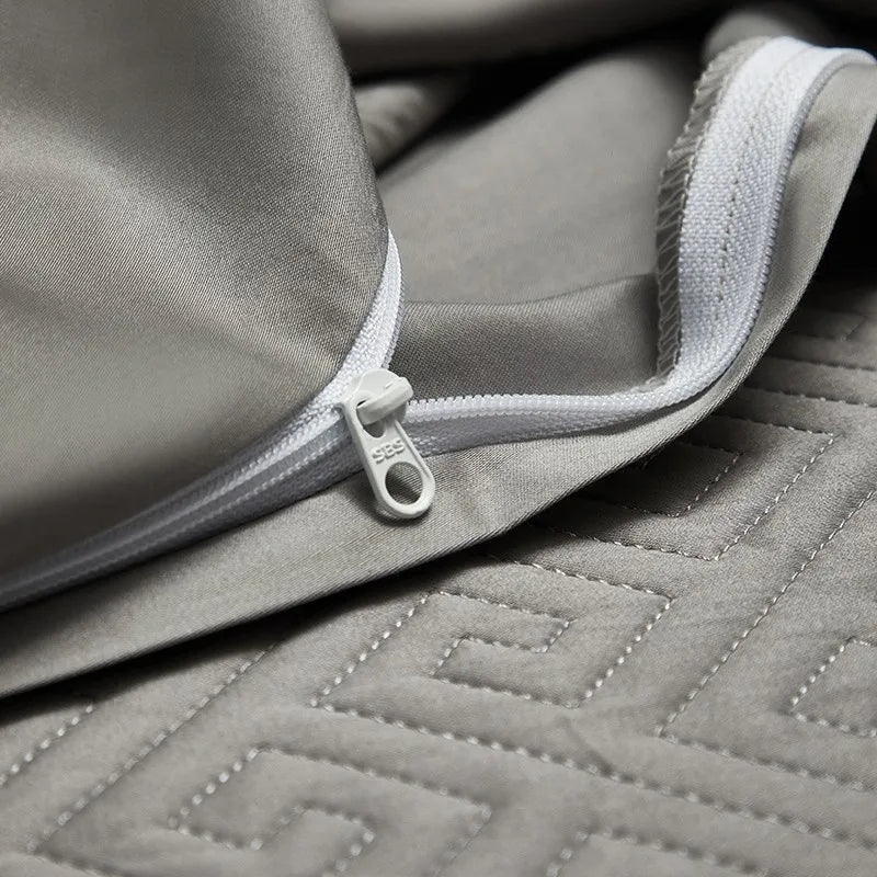 Hidden zipper closure on pewter gray geometric jacquard duvet cover, LUSTRA PEWTER – L&B