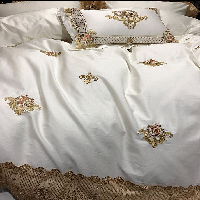 Front view of ivory white and gold floral embroidered lace bedding, STONGE ROYAL – L&B