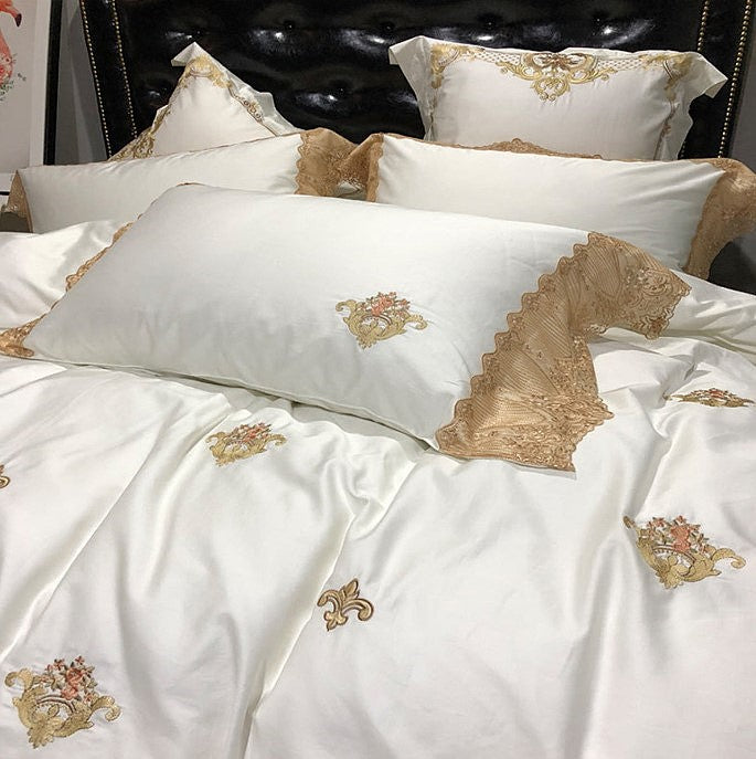 Ivory duvet cover with scattered gold floral embroidery and a lace border, STONGE ROYAL – L&B