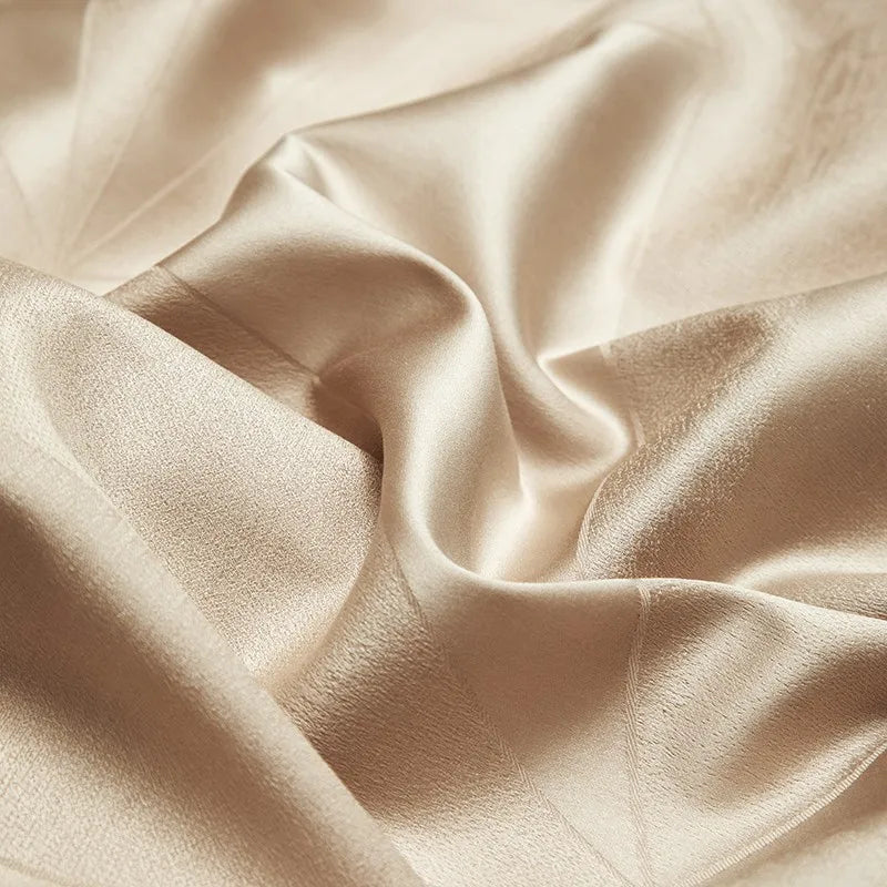 Close-up of lustrous champagne gold 1500TC long-staple cotton fabric, LUSTRA GOLD – L&B