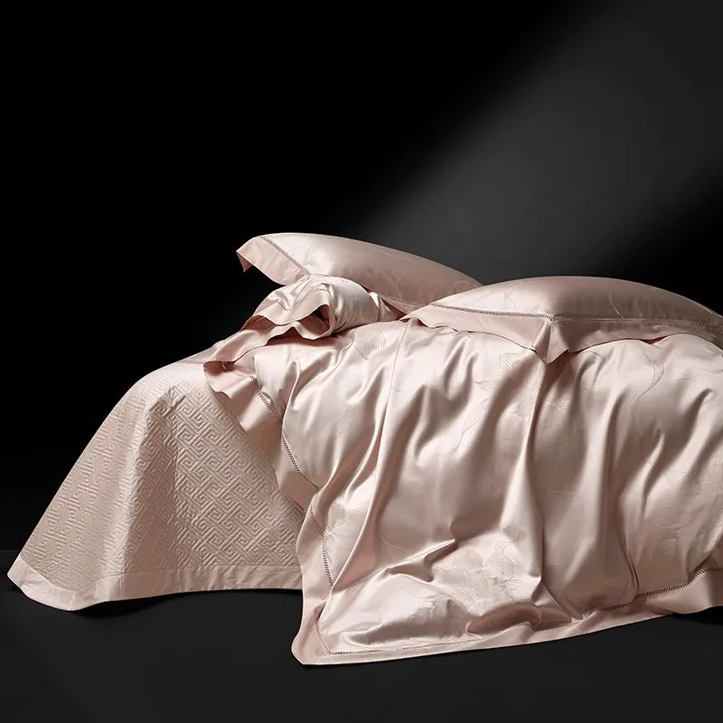 Blush pink luxury bedding set with layered floral jacquard duvet and quilted bedspread, LUSTRA BLUSH – L&B
